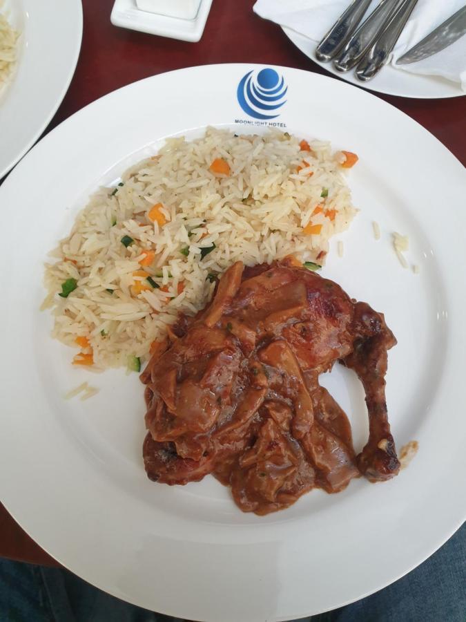 Moonlight Hotel Addisz-Abeba Kültér fotó