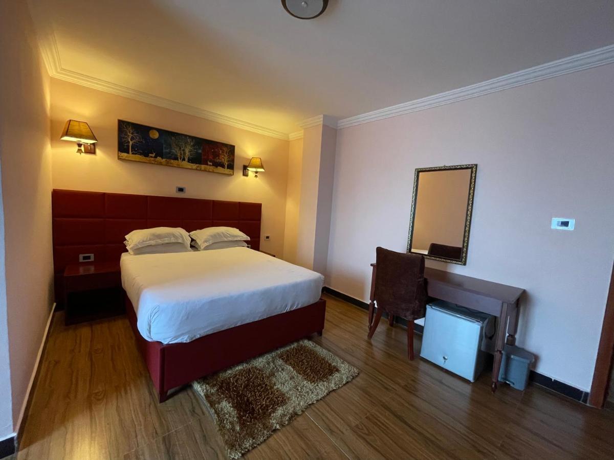 Moonlight Hotel Addisz-Abeba Kültér fotó